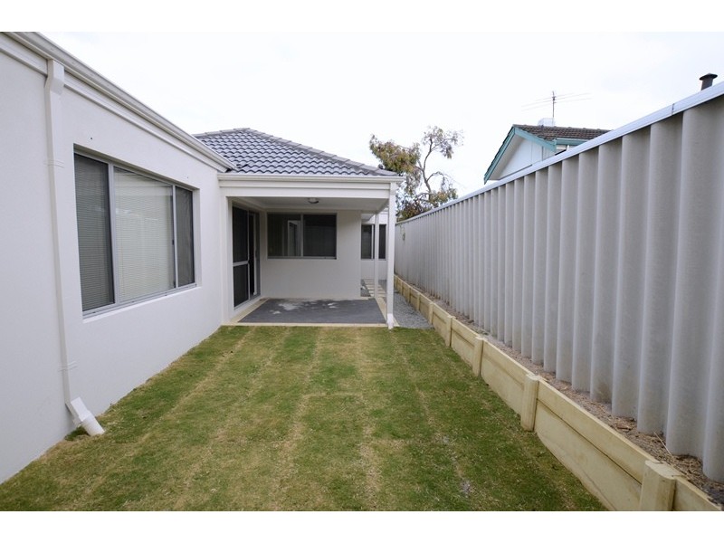 39 Findon Crescent, Westminster WA 6061