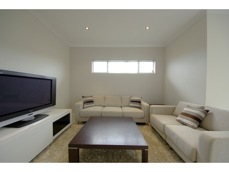 41  Findon Crescent, Westminster WA 6061