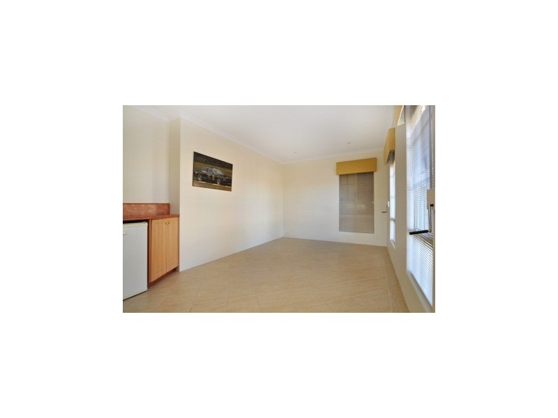 18 Lively Circle, Mirrabooka WA 6061