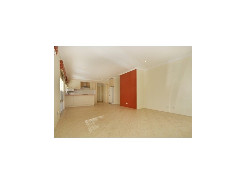 18 Lively Circle, Mirrabooka WA 6061