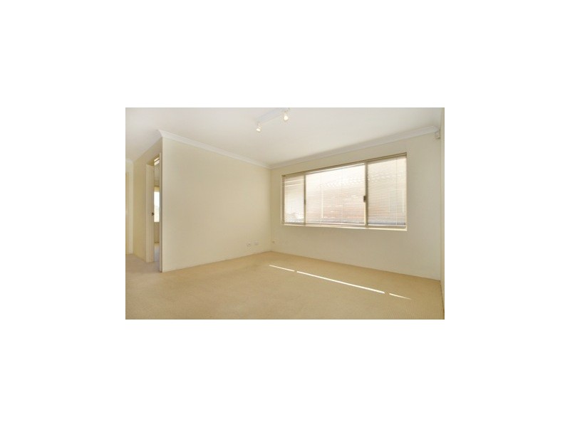 18 Lively Circle, Mirrabooka WA 6061