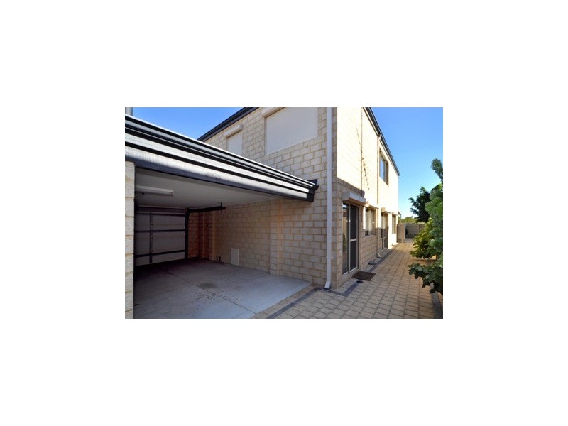 18 Lively Circle, Mirrabooka WA 6061