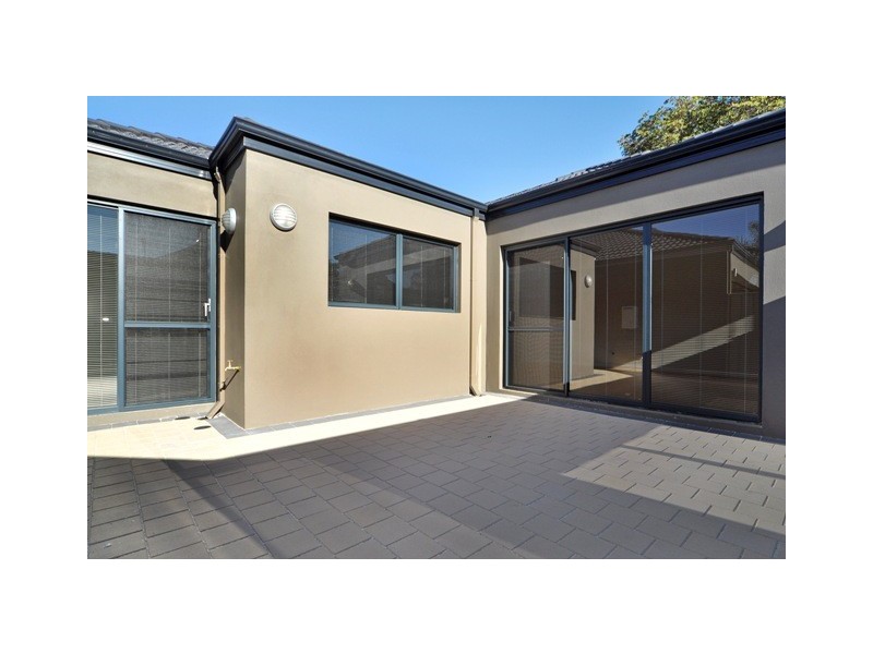 380 A Lennard Street, Dianella WA 6059