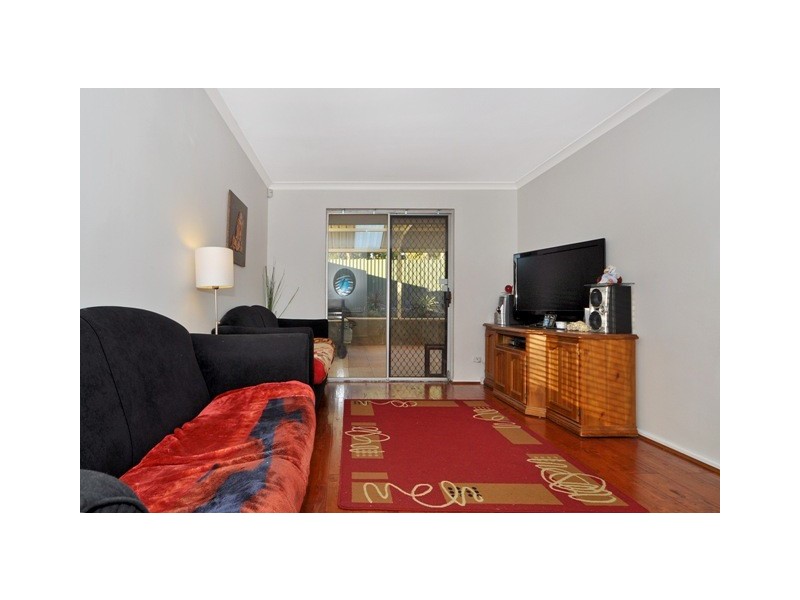 8 Tay Place, Hamersley WA 6022