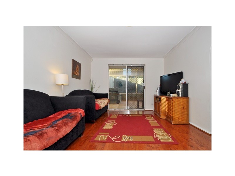 8 Tay Place, Hamersley WA 6022