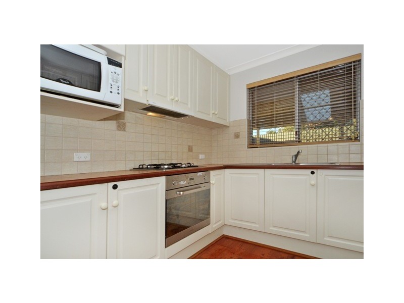 8 Tay Place, Hamersley WA 6022