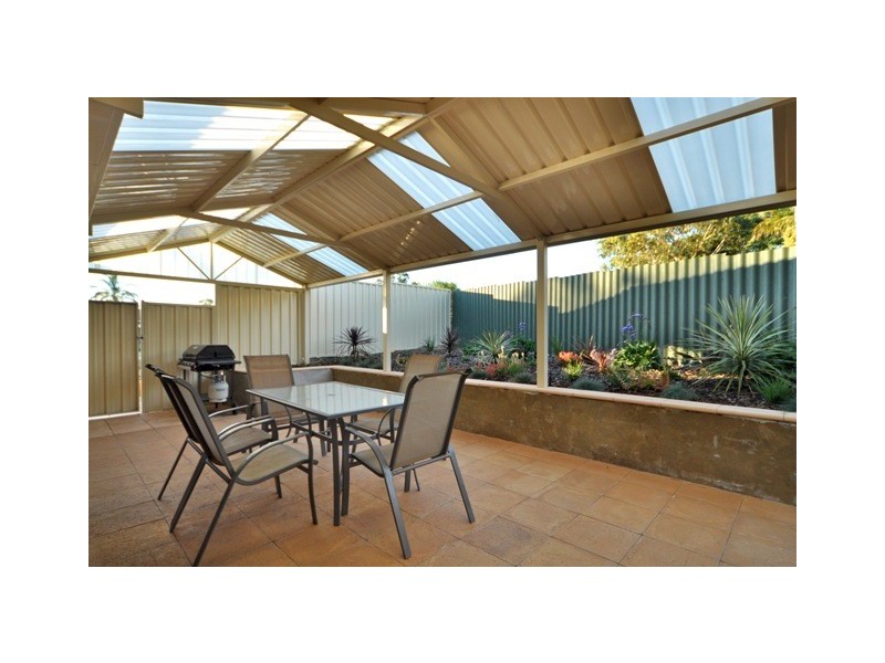 8 Tay Place, Hamersley WA 6022