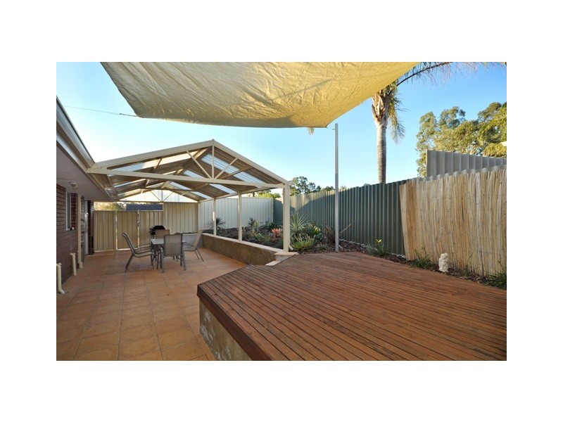 8 Tay Place, Hamersley WA 6022