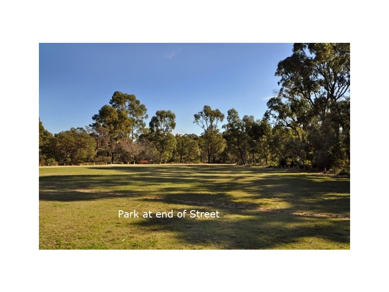 8 Tay Place, Hamersley WA 6022