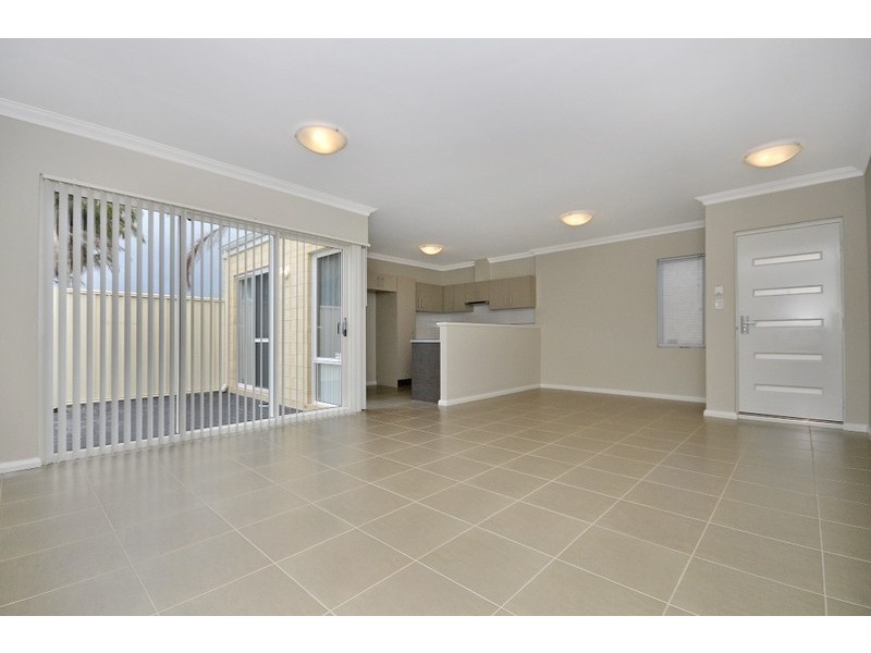 12C Findon Crescent, Westminster WA 6061