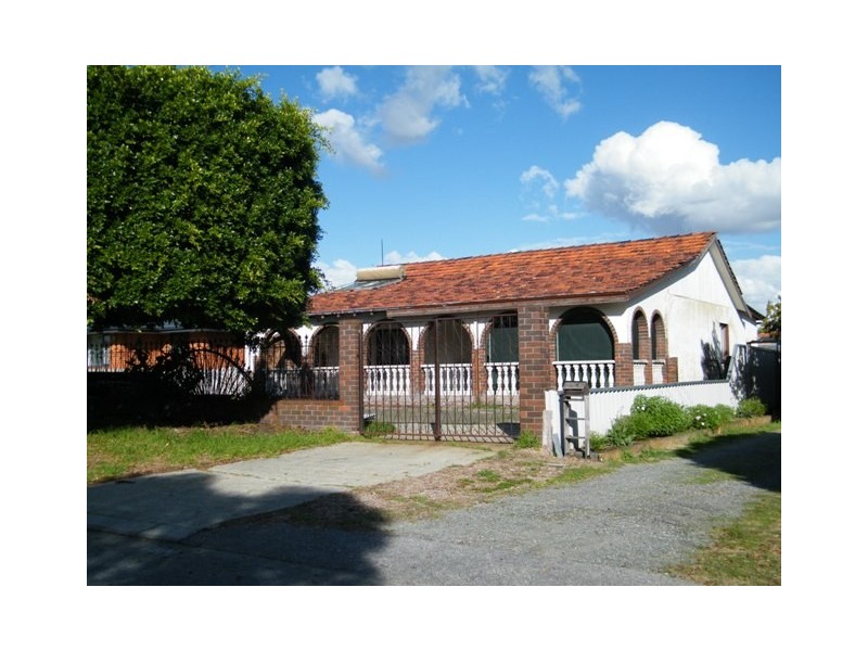 16 Hemsey Street, Balga WA 6061