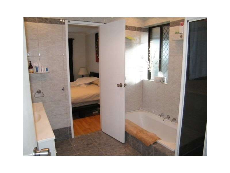 4 Rannoch Circle, Hamersley WA 6022