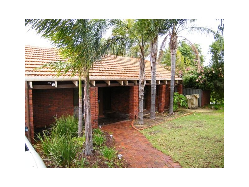 6 Denmark Way, Warwick WA 6024