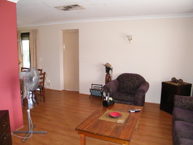 26 Inveraray Crescent, Hamersley WA 6022