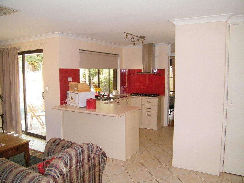 26 Inveraray Crescent, Hamersley WA 6022
