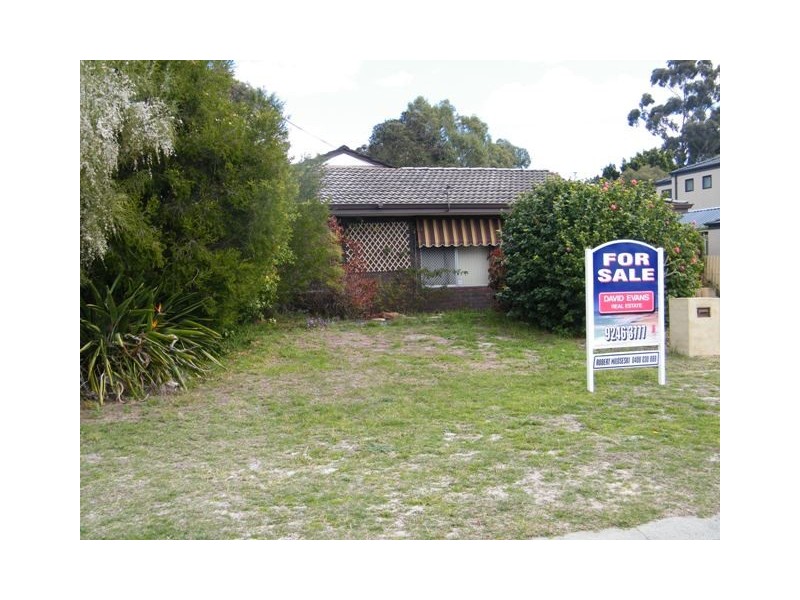29 Woburn Way, Kelmscott WA 6111