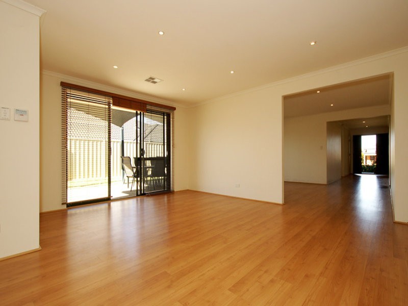 41 Russell Street, Madeley WA 6065