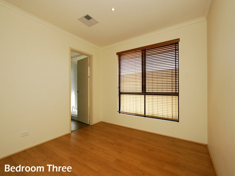 41 Russell Street, Madeley WA 6065