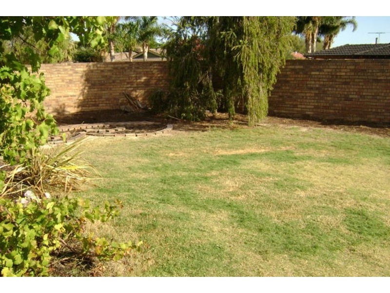 3 Waterloo Court, Alexander Heights WA 6064