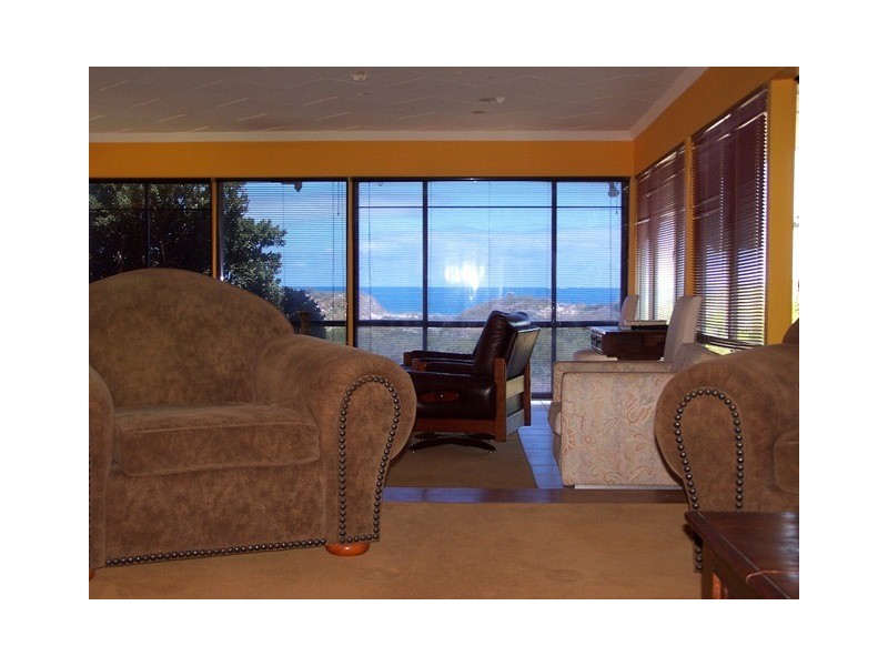 42 Oceanside Promenade, Mullaloo WA 6027