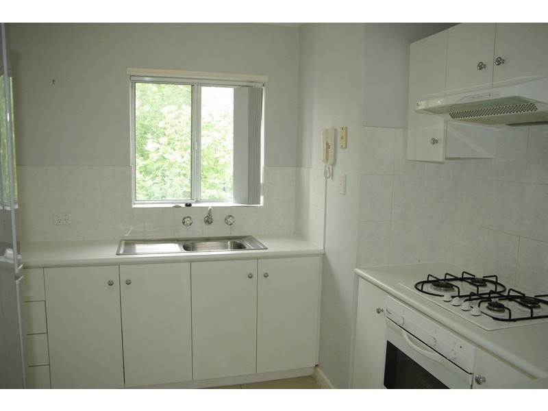 6/6  Shipley Place, Westminster WA 6061