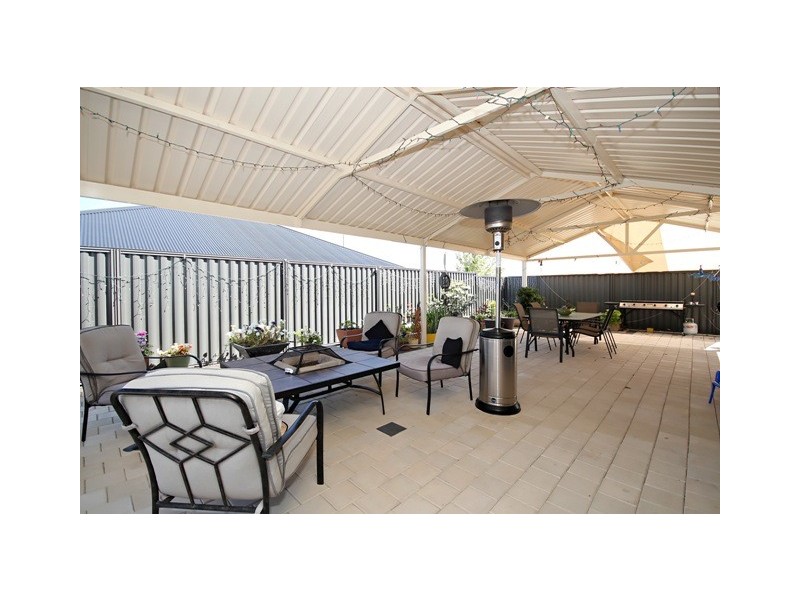 2 Ingham Street, Aveley WA 6069