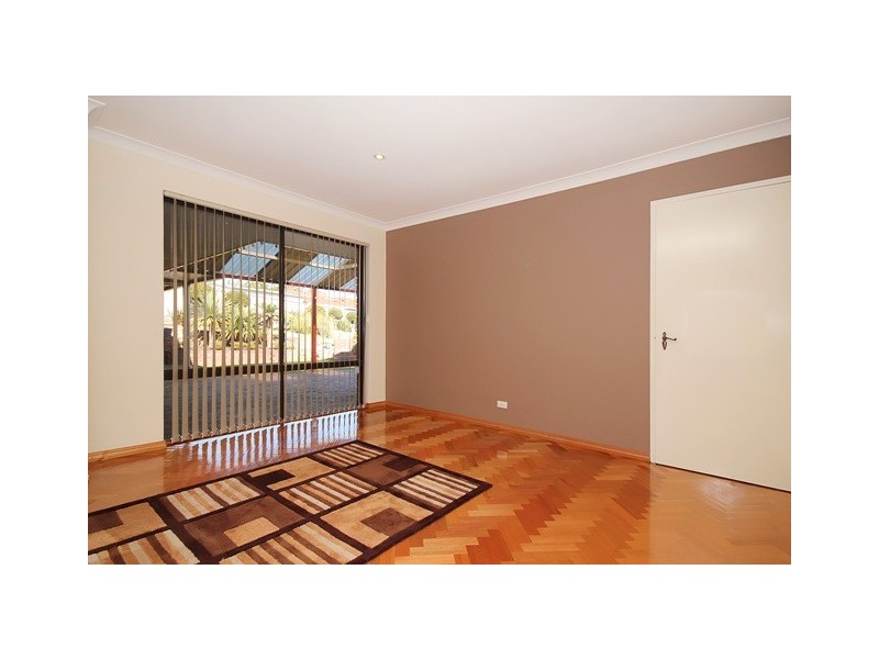 8 Raasay Place, Warwick WA 6024