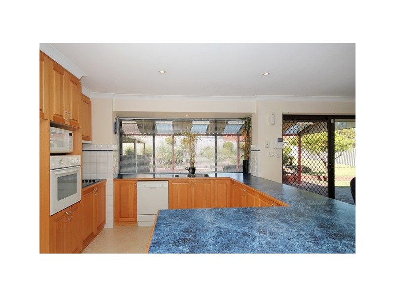 8 Raasay Place, Warwick WA 6024