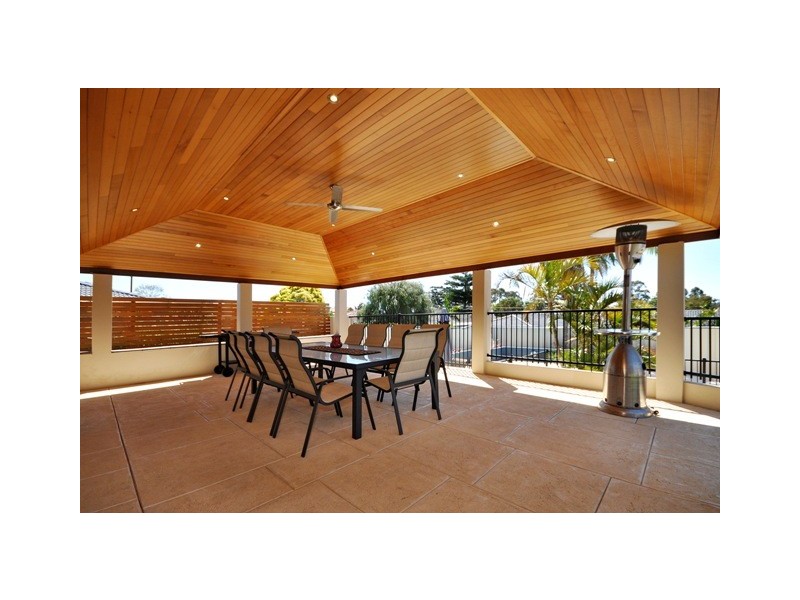 17  Brookland Crescent, Marangaroo WA 6064