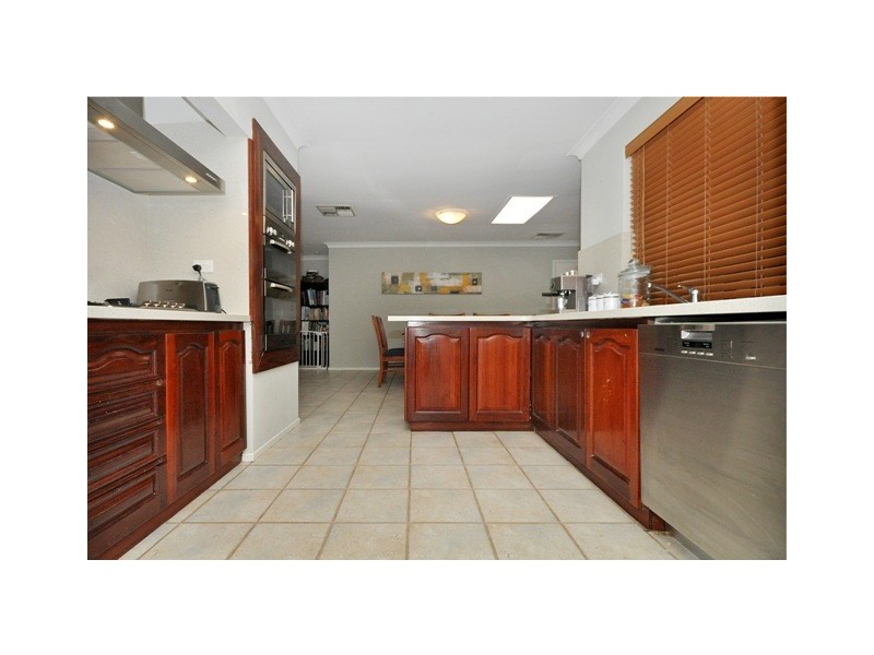 17  Brookland Crescent, Marangaroo WA 6064