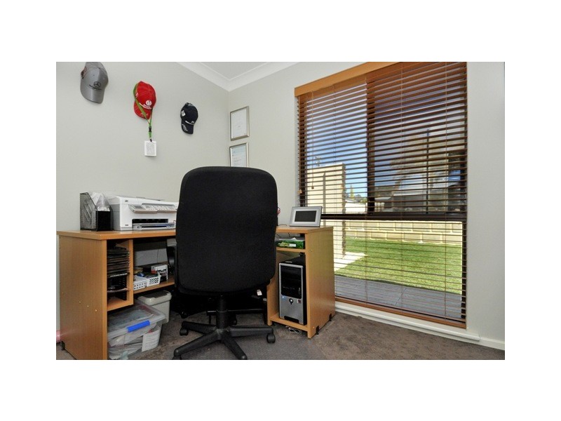 17  Brookland Crescent, Marangaroo WA 6064