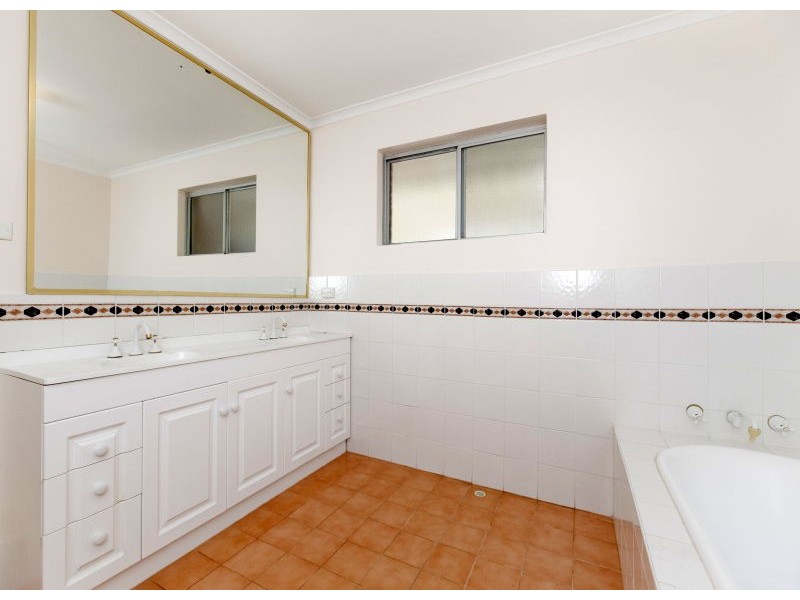 48 Glendale Avenue, Hamersley WA 6022