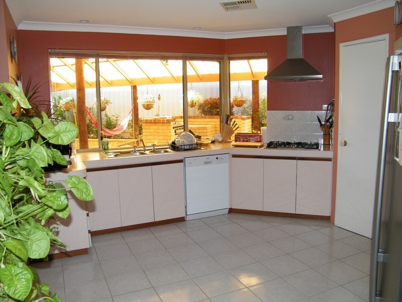 15 Corander Gardens, Carine WA 6020