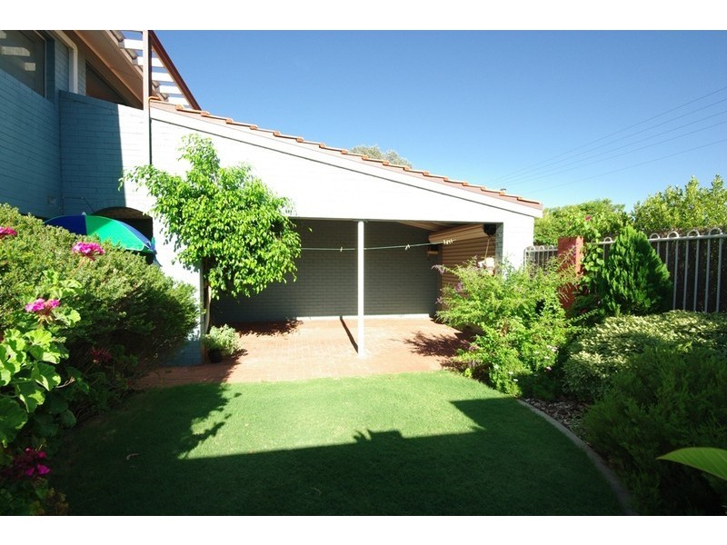 1/6 Shipley Place, Westminster WA 6061