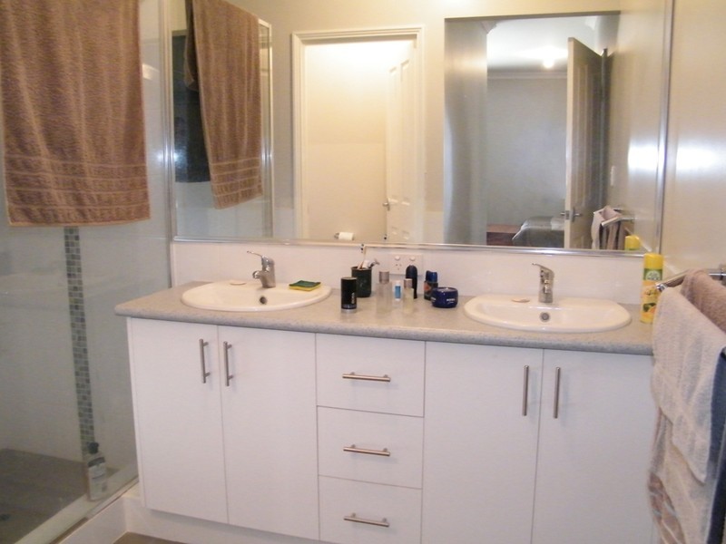 27 Trentham Road, Landsdale WA 6065