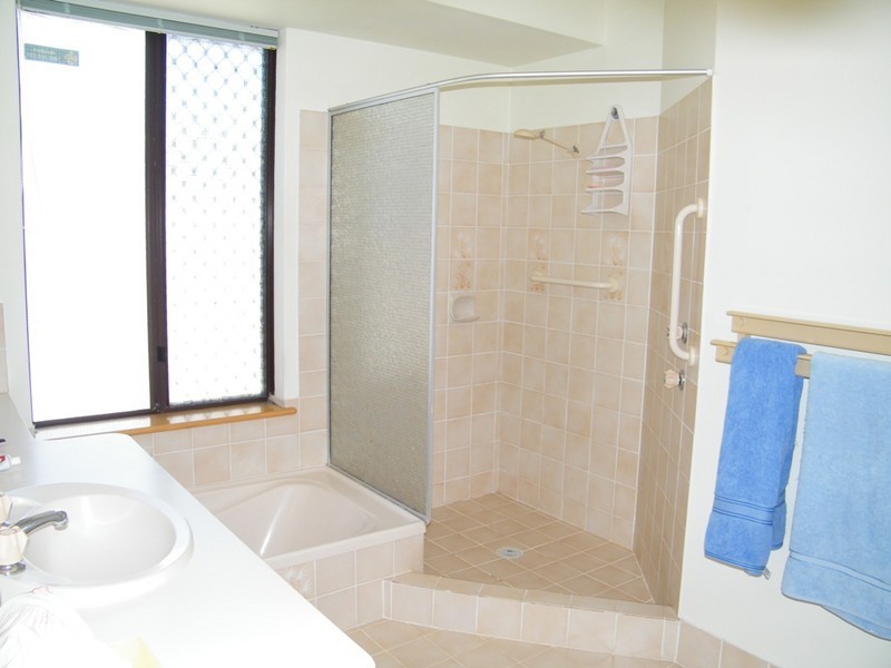 20 Le Grand Gardens, Marangaroo WA 6064