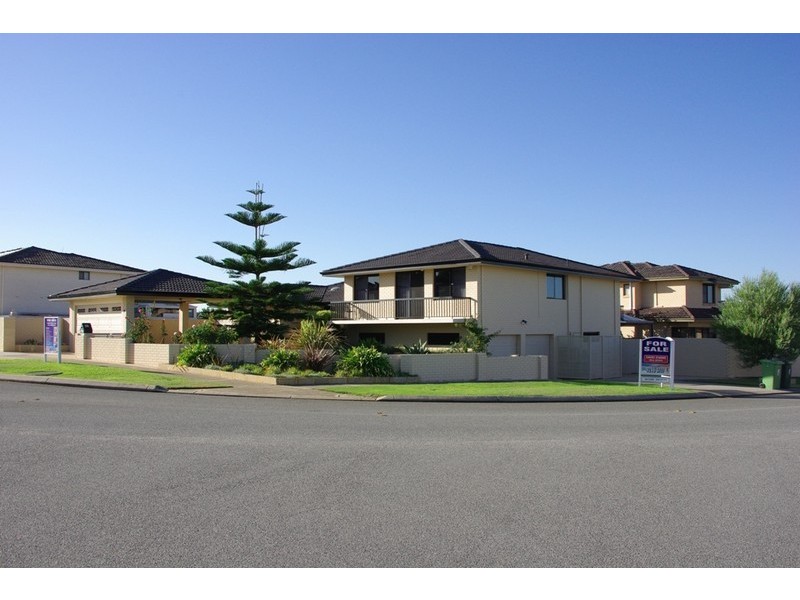 38 Kookaburra Street, Stirling WA 6021