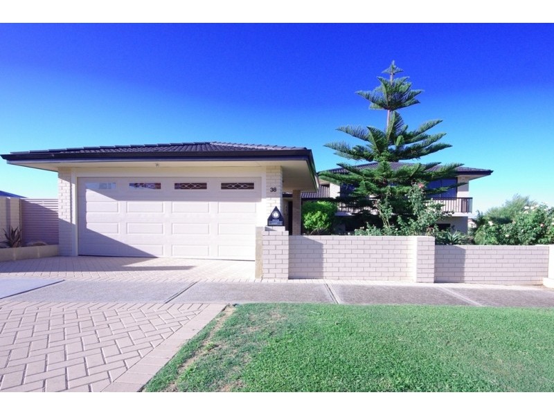38 Kookaburra Street, Stirling WA 6021