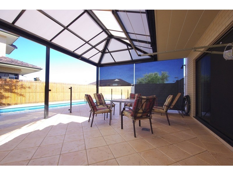 38 Kookaburra Street, Stirling WA 6021