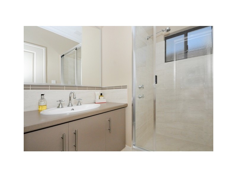 56 Wicklow Circle, Darch WA 6065