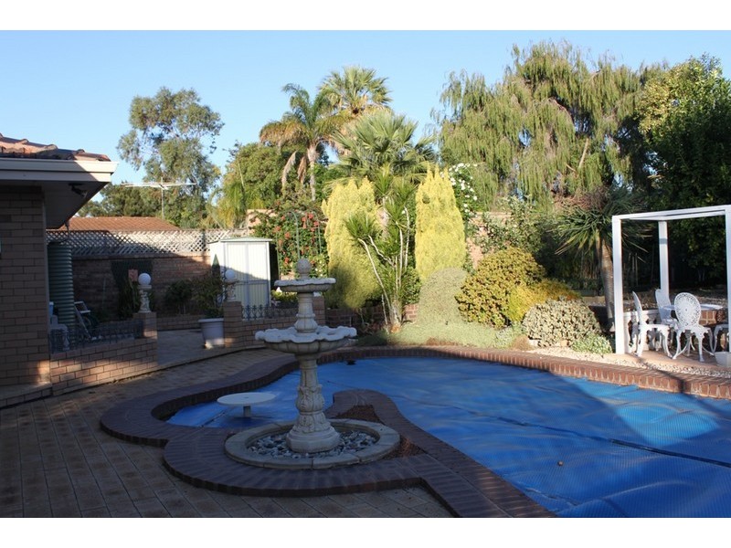 654 Beach Road, Hamersley WA 6022