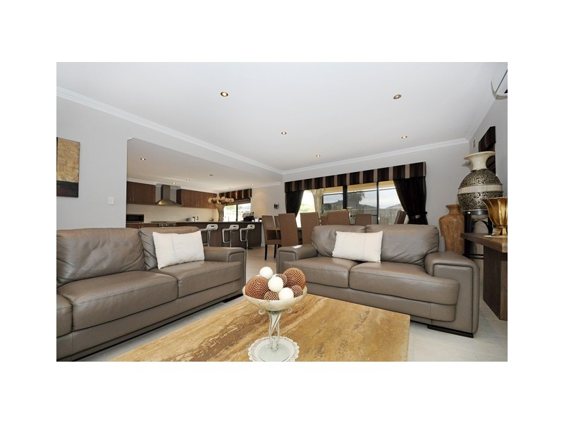 2/179 Wordsworth Avenue, Yokine WA 6060