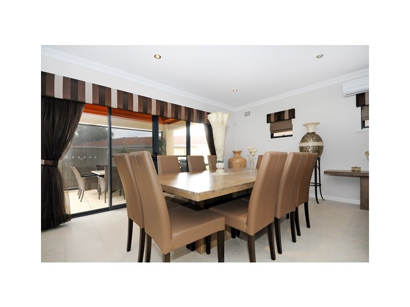 2/179 Wordsworth Avenue, Yokine WA 6060