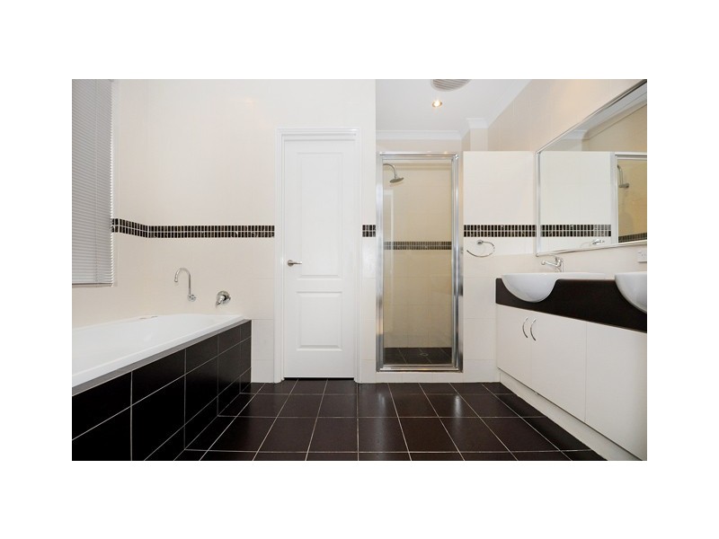 2/179 Wordsworth Avenue, Yokine WA 6060