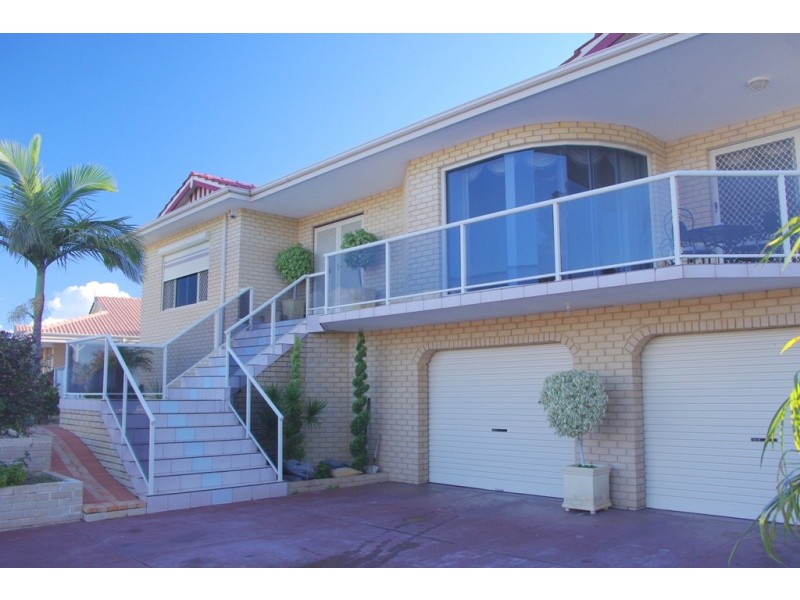 63 Jefferson Drive, Marangaroo WA 6064