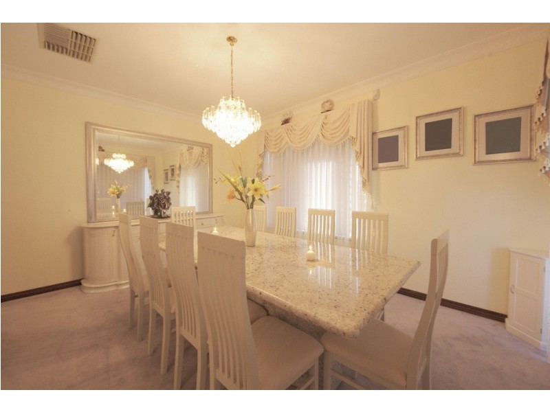 63 Jefferson Drive, Marangaroo WA 6064