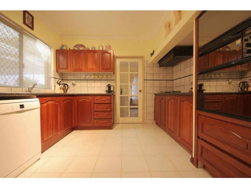 63 Jefferson Drive, Marangaroo WA 6064