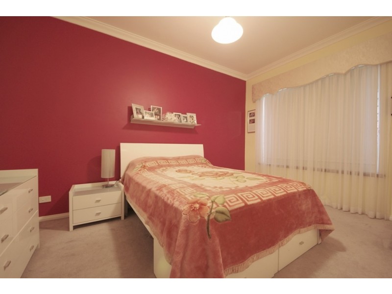 63 Jefferson Drive, Marangaroo WA 6064