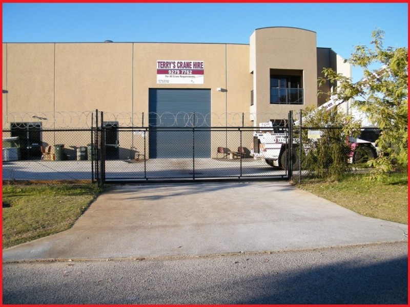 3/2 Yelland Way, Bassendean WA 6054