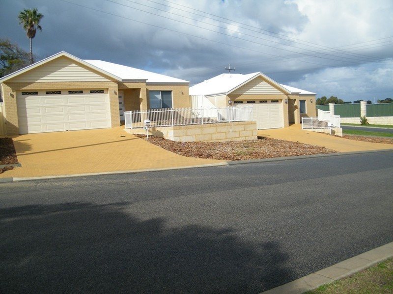 2A Selsfield Place, Balga WA 6061